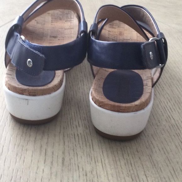 PIKOLINOS Navy Sandals Like new. - Picture 4 of 7
